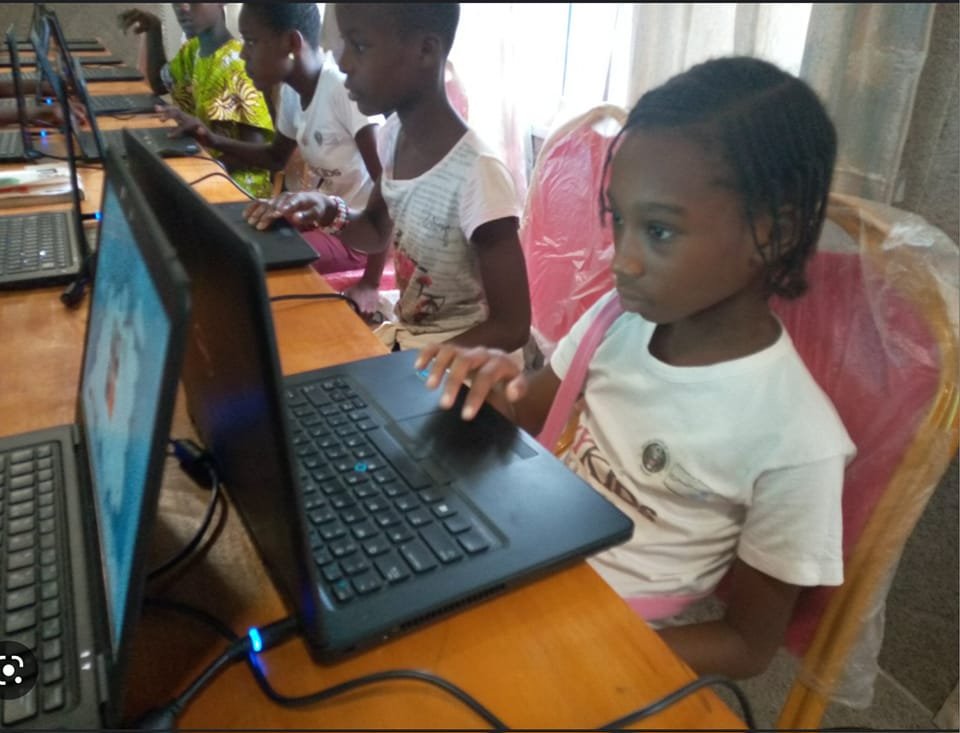 344397052_228371326476837_1349158605154715740_n